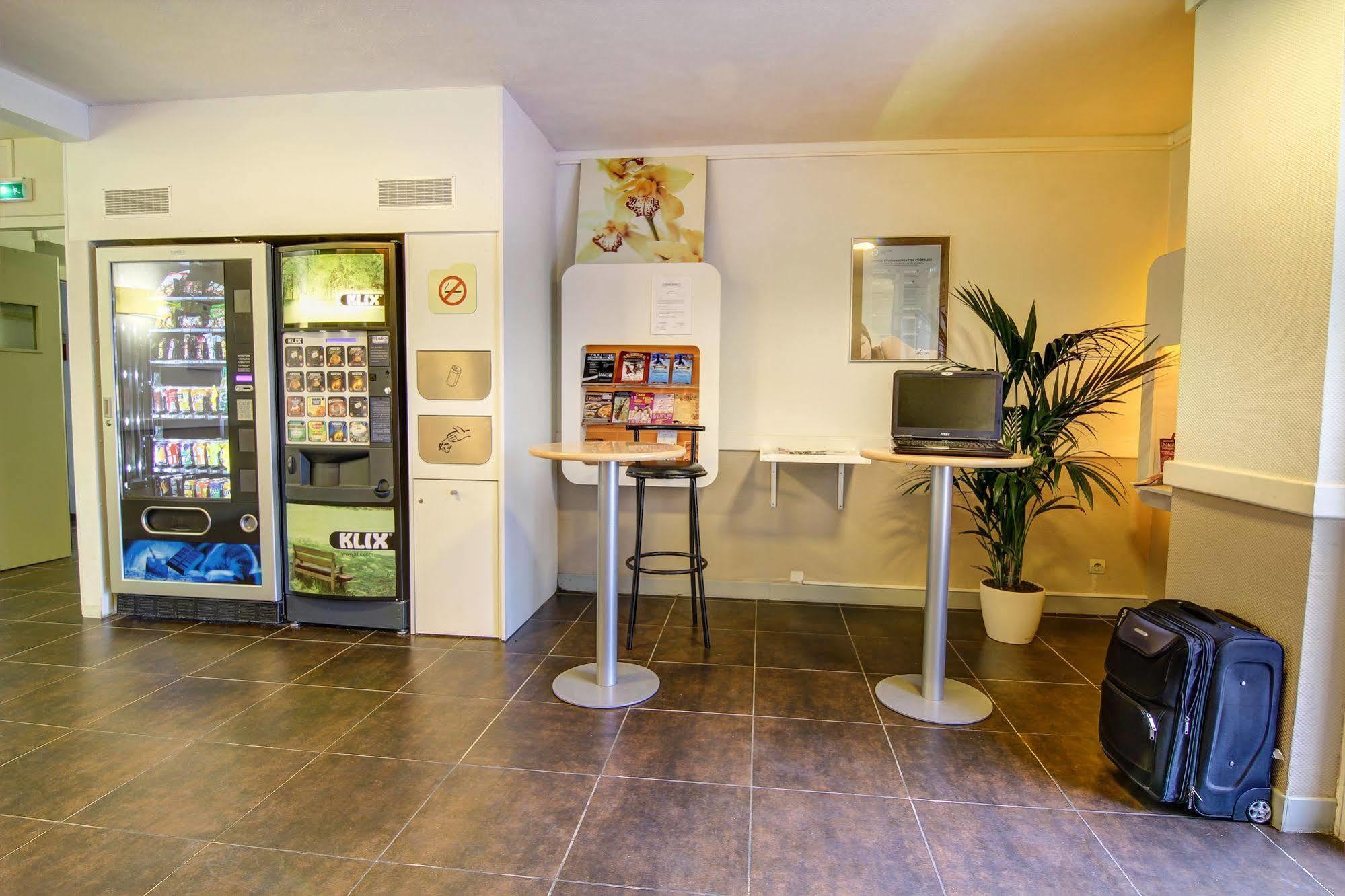 Ibis Budget Chateaudun Châteaudun Exterior foto