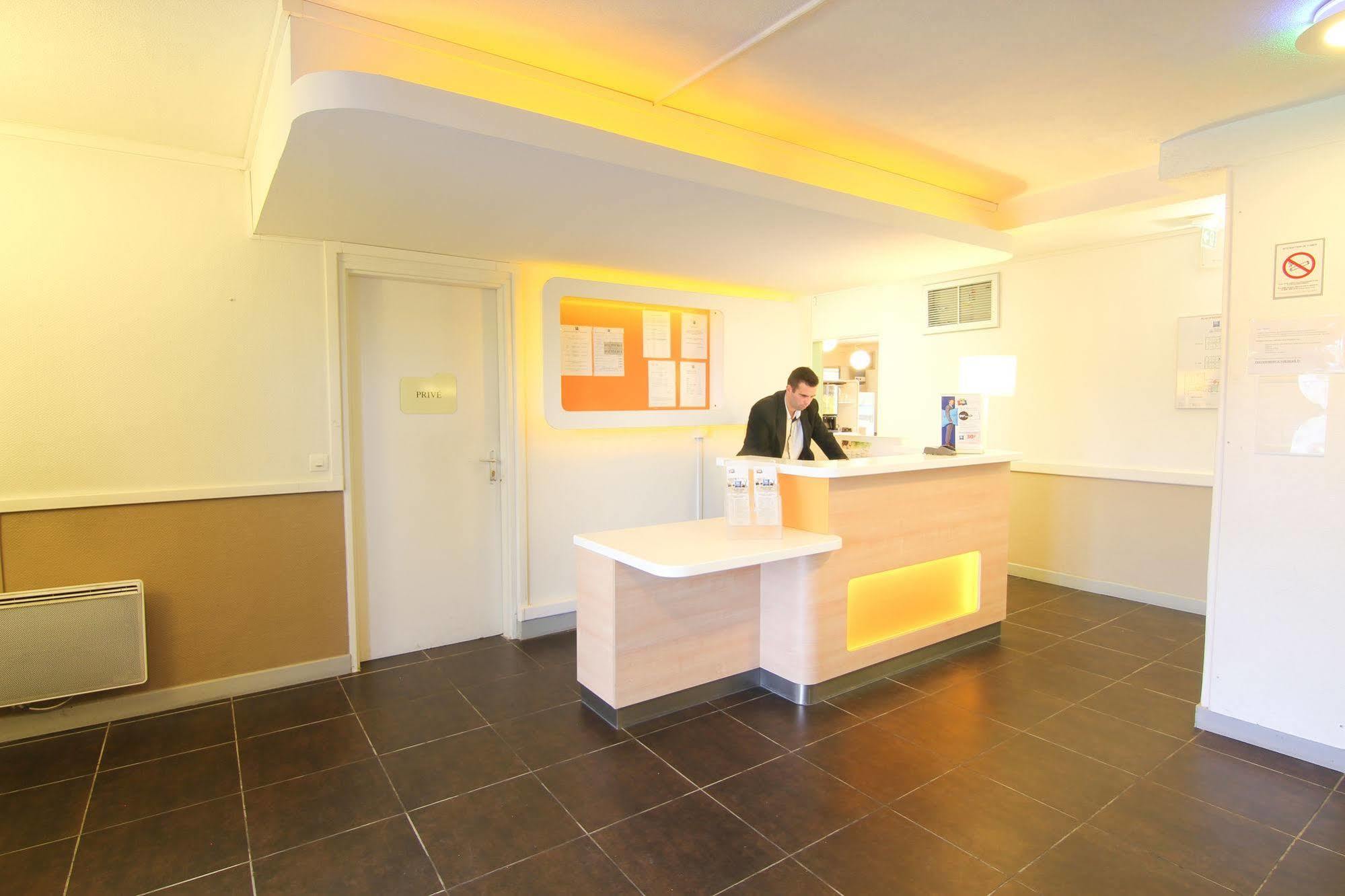 Ibis Budget Chateaudun Châteaudun Exterior foto