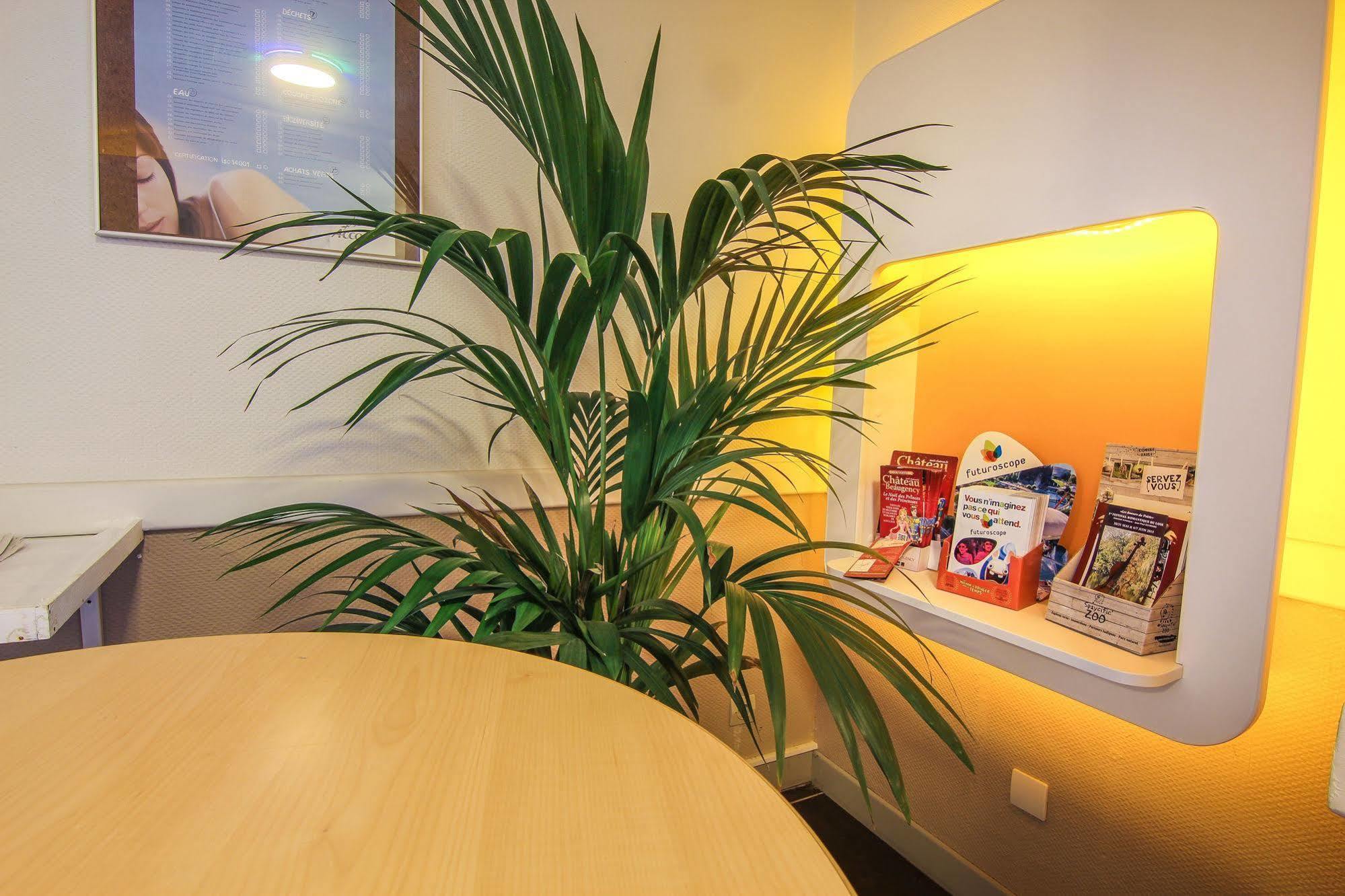 Ibis Budget Chateaudun Châteaudun Exterior foto